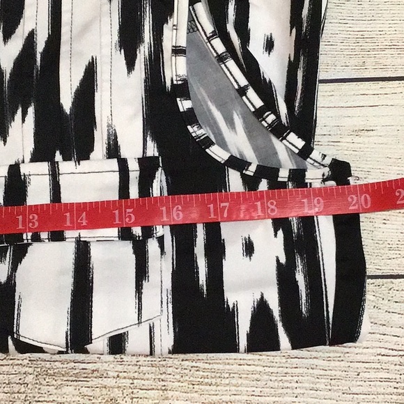 Time‎ Line Blouse - Picture 4 of 5